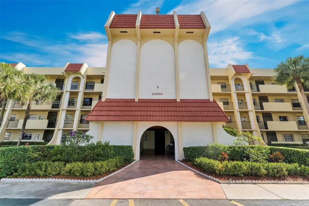 23380 Carolwood Lane Boca Raton FL 33428