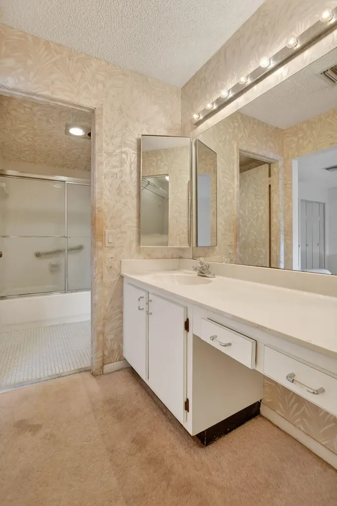 8045 Eastlake Drive Boca Raton FL 33433