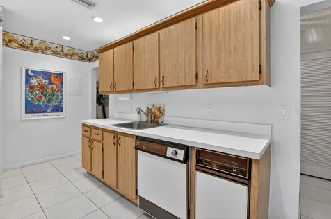 8045 Eastlake Drive Boca Raton FL 33433