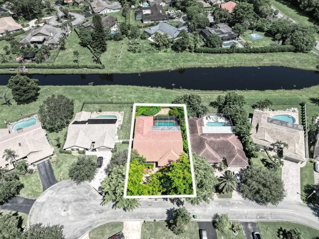 303 NW 105th Terrace Coral Springs FL 33071
