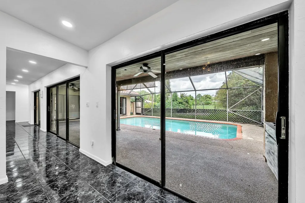 303 NW 105th Terrace Coral Springs FL 33071