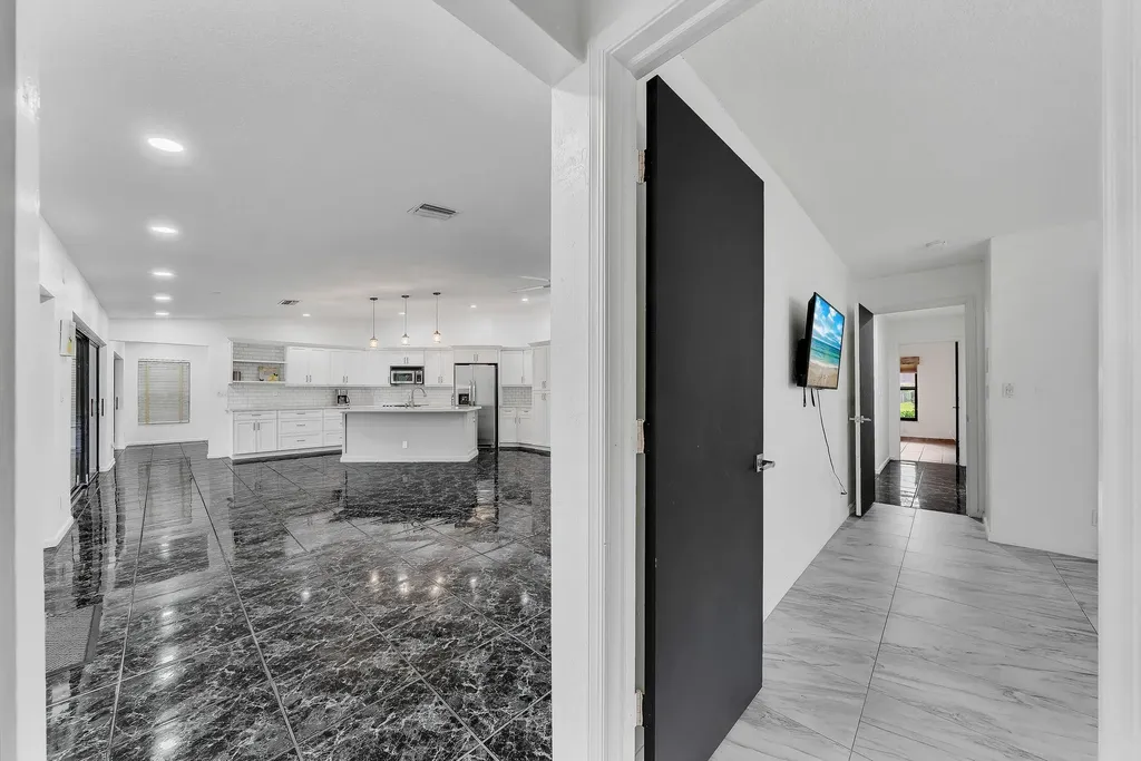 303 NW 105th Terrace Coral Springs FL 33071