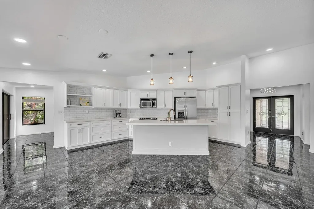 303 NW 105th Terrace Coral Springs FL 33071