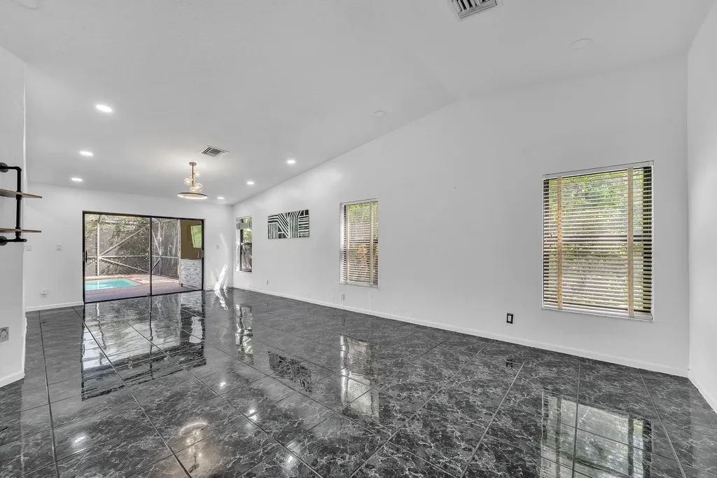 303 NW 105th Terrace Coral Springs FL 33071