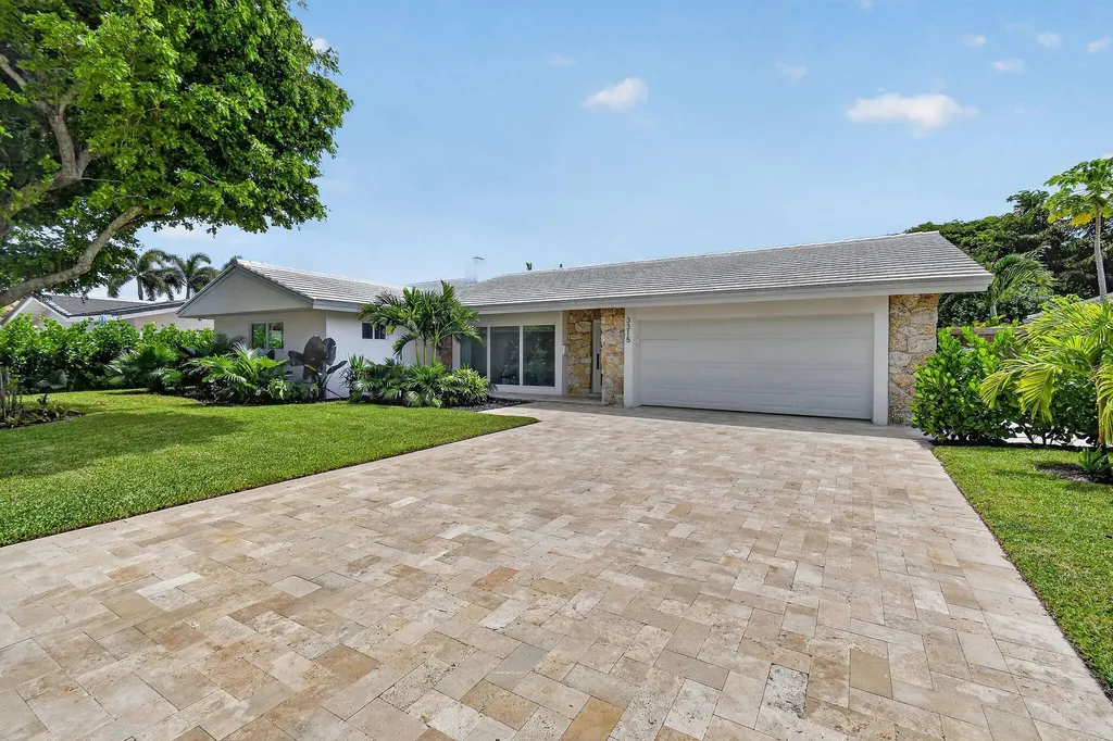 3315 NE 31st Avenue Lighthouse Point FL 33064