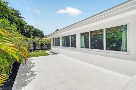 3315 NE 31st Avenue Lighthouse Point FL 33064