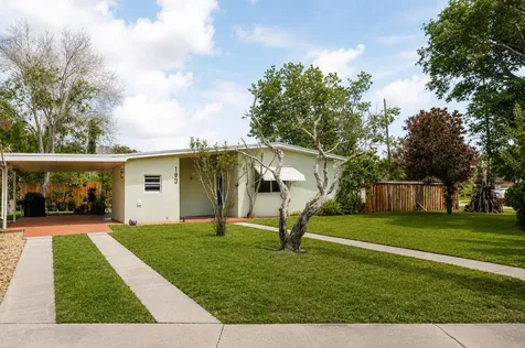 103 SE Bonita Court Port St Lucie FL 34983