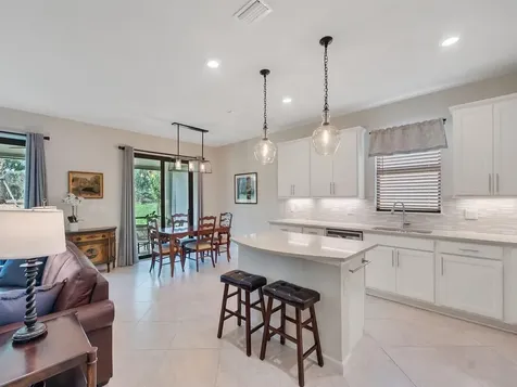 4633 Ibis Road Vero Beach FL 32967