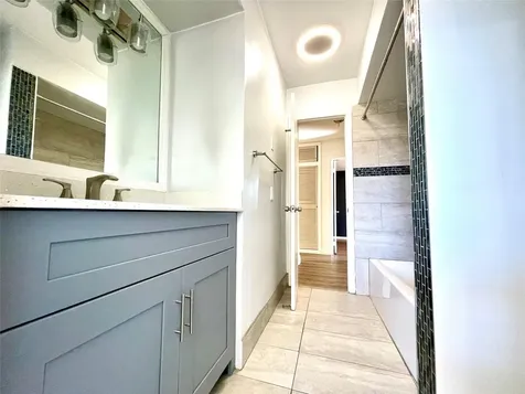 2090 NW 84th Terrace Pembroke Pines FL 33024