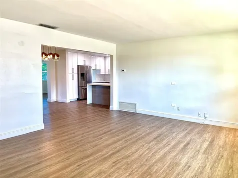 2090 NW 84th Terrace Pembroke Pines FL 33024