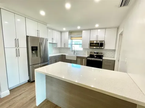 2090 NW 84th Terrace Pembroke Pines FL 33024