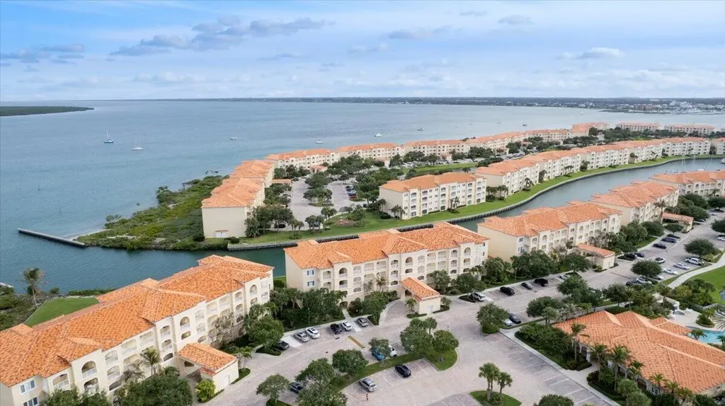 5 E Harbour Isle Drive Drive E Fort Pierce FL 34949