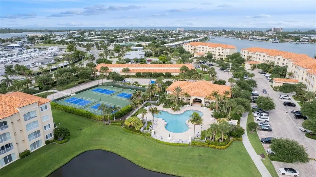 5 E Harbour Isle Drive Drive E Fort Pierce FL 34949