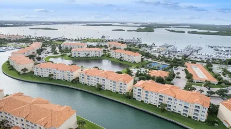 5 E Harbour Isle Drive Drive E Fort Pierce FL 34949
