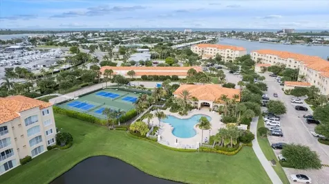 5 E Harbour Isle Drive Drive E Fort Pierce FL 34949