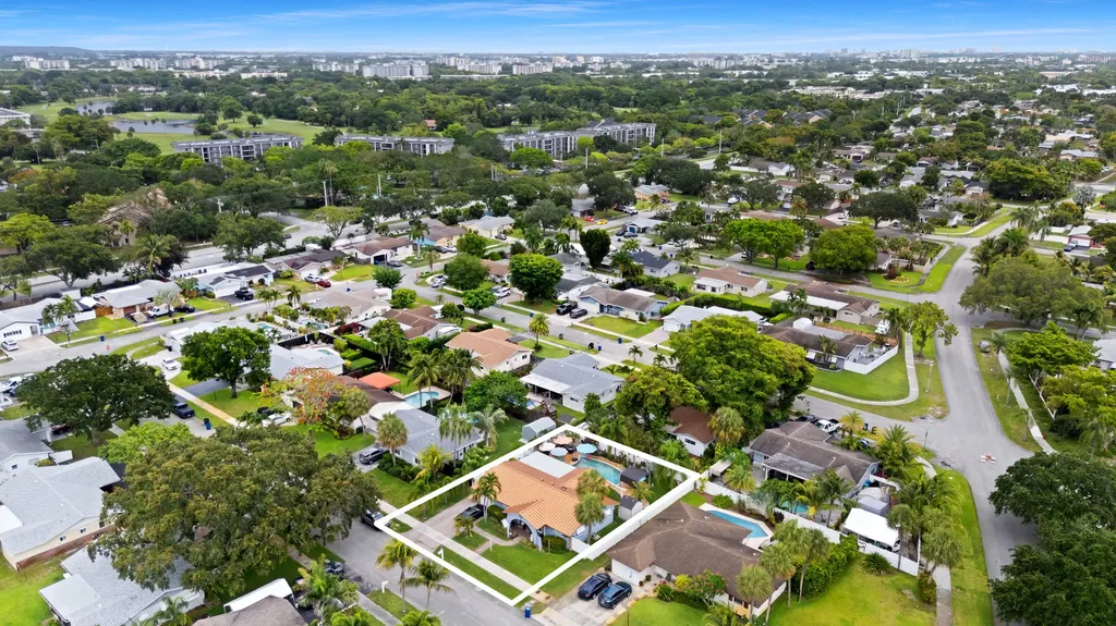 6816 NW 28th Terrace Fort Lauderdale FL 33309