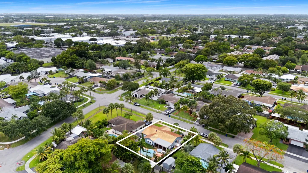 6816 NW 28th Terrace Fort Lauderdale FL 33309