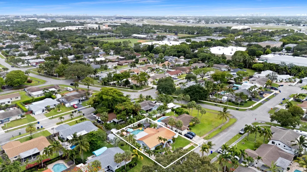 6816 NW 28th Terrace Fort Lauderdale FL 33309