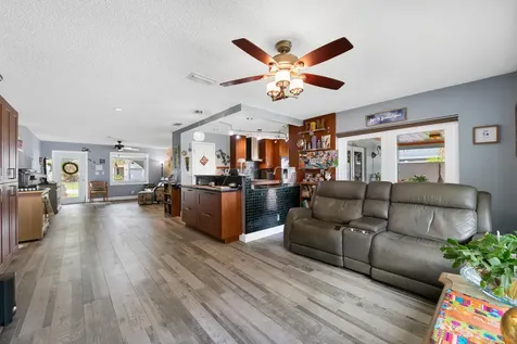 6816 NW 28th Terrace Fort Lauderdale FL 33309