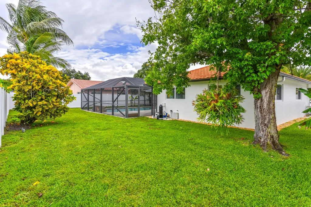 1100 SW 15th Avenue Boca Raton FL 33486