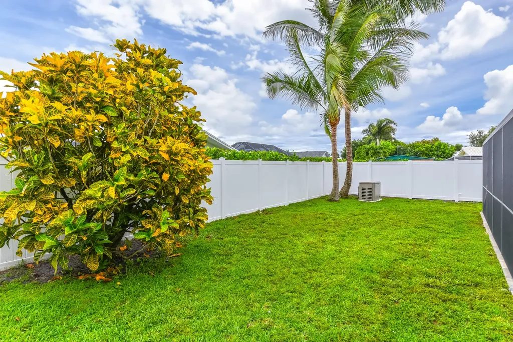 1100 SW 15th Avenue Boca Raton FL 33486