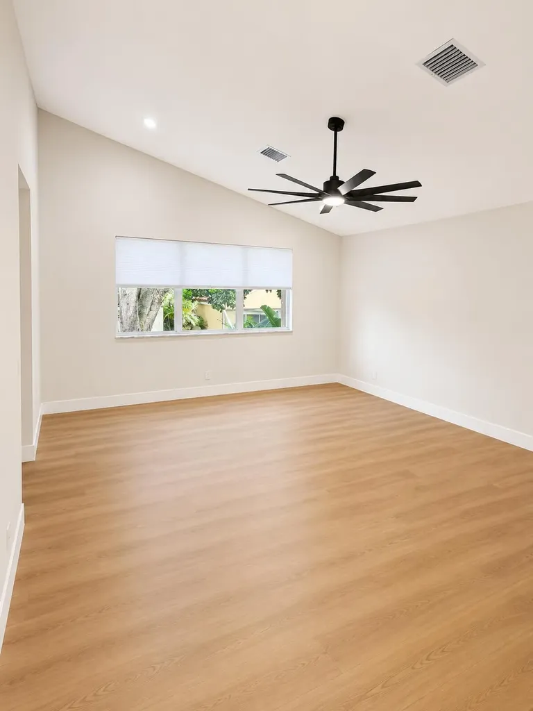 6170 NW 77th Place N Parkland FL 33067