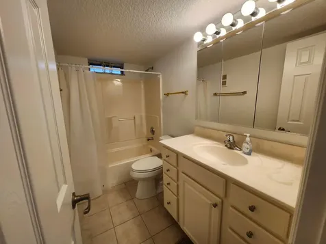 2600 NE 1st Lane Boynton Beach FL 33435