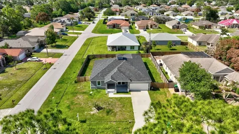 1791 SW Effland Avenue Port St Lucie FL 34953