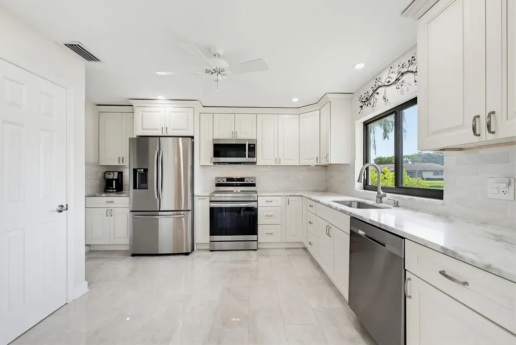 4854 Equestrian Circle Boynton Beach FL 33436