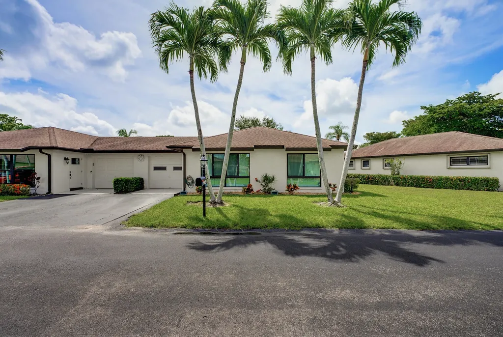 4854 Equestrian Circle Boynton Beach FL 33436