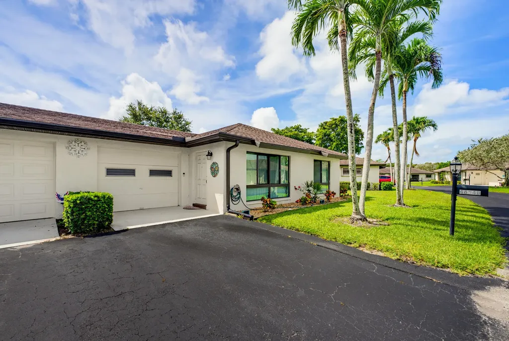 4854 Equestrian Circle Boynton Beach FL 33436