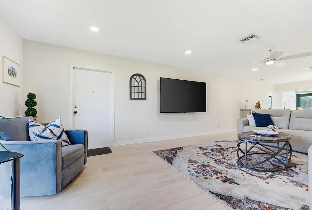 4854 Equestrian Circle Boynton Beach FL 33436