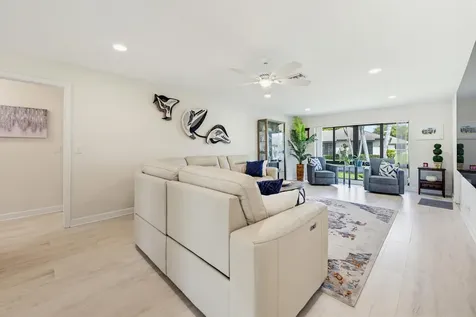 4854 Equestrian Circle Boynton Beach FL 33436