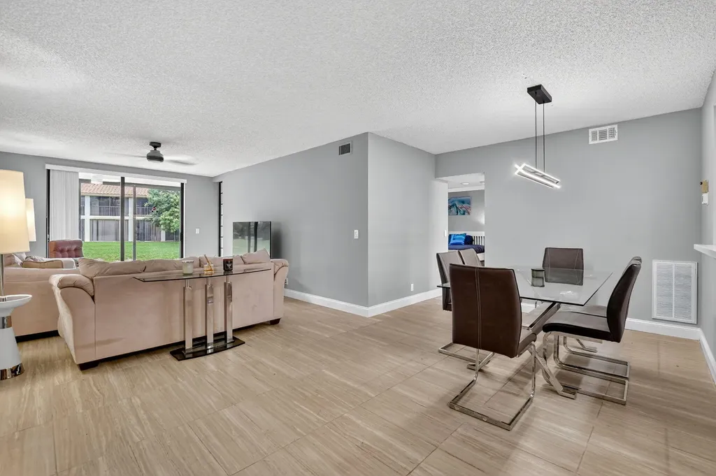 7773 La Mirada Drive Boca Raton FL 33433
