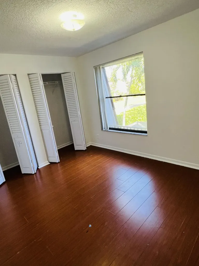 7482 E Courtyard Run E Boca Raton FL 33433