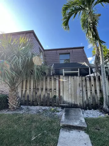 7482 E Courtyard Run E Boca Raton FL 33433
