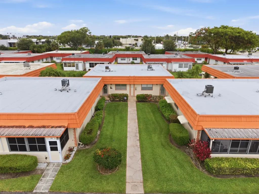 28 Seville 'B' Delray Beach FL 33446