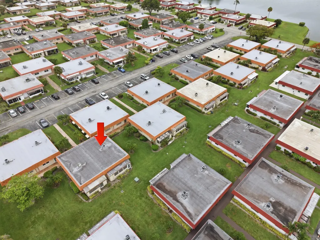 28 Seville 'B' Delray Beach FL 33446