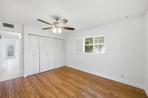 28 Seville 'B' Delray Beach FL 33446