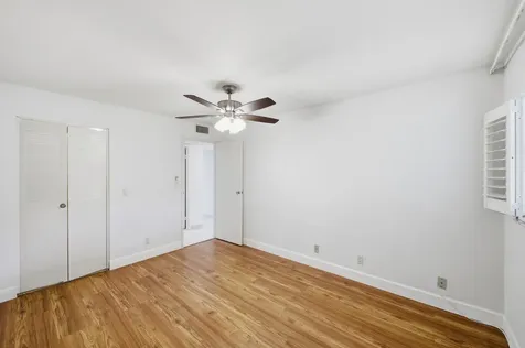 28 Seville 'B' Delray Beach FL 33446