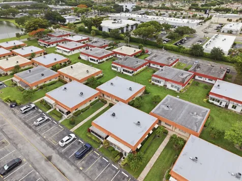 28 Seville 'B' Delray Beach FL 33446