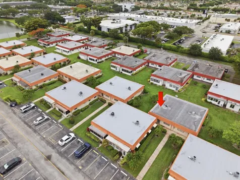 28 Seville 'B' Delray Beach FL 33446