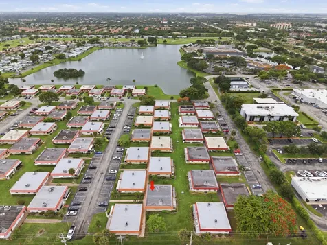 28 Seville 'B' Delray Beach FL 33446