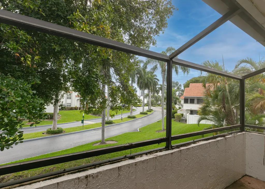 3530 Magellan Circle Aventura FL 33180