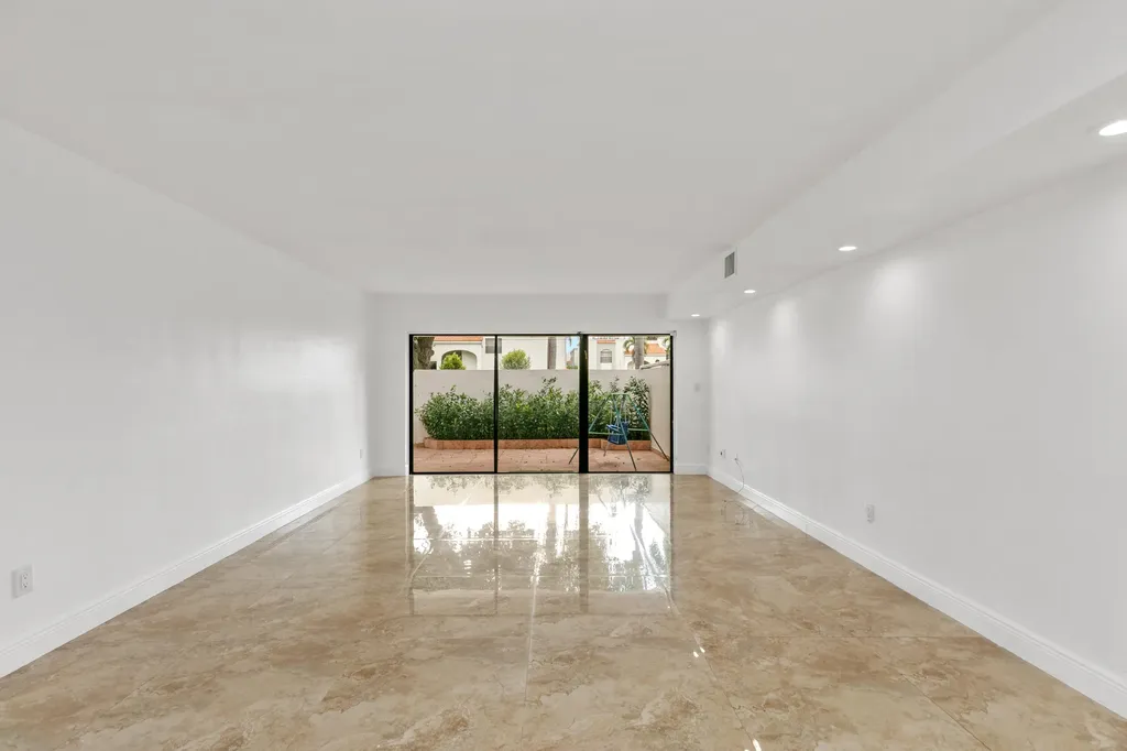 3530 Magellan Circle Aventura FL 33180