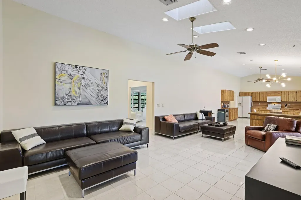 970 Orchid Lane Gulf Stream FL 33483