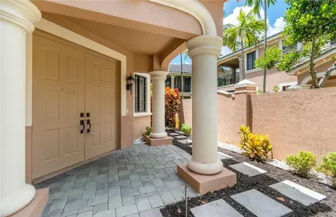 2692 Center Court Drive Weston FL 33332