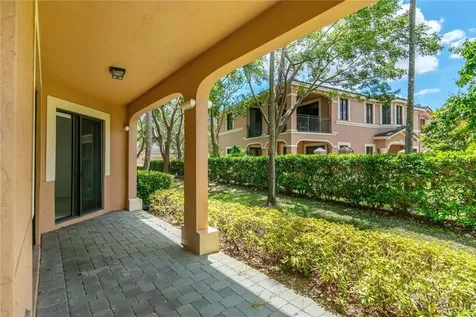 2692 Center Court Drive Weston FL 33332