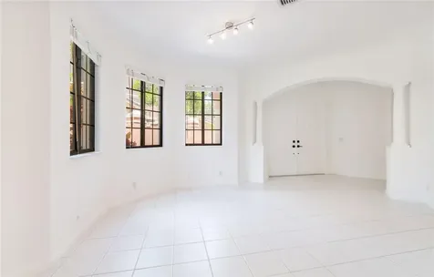 2692 Center Court Drive Weston FL 33332