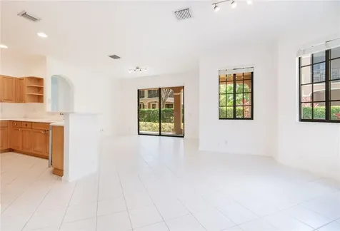 2692 Center Court Drive Weston FL 33332